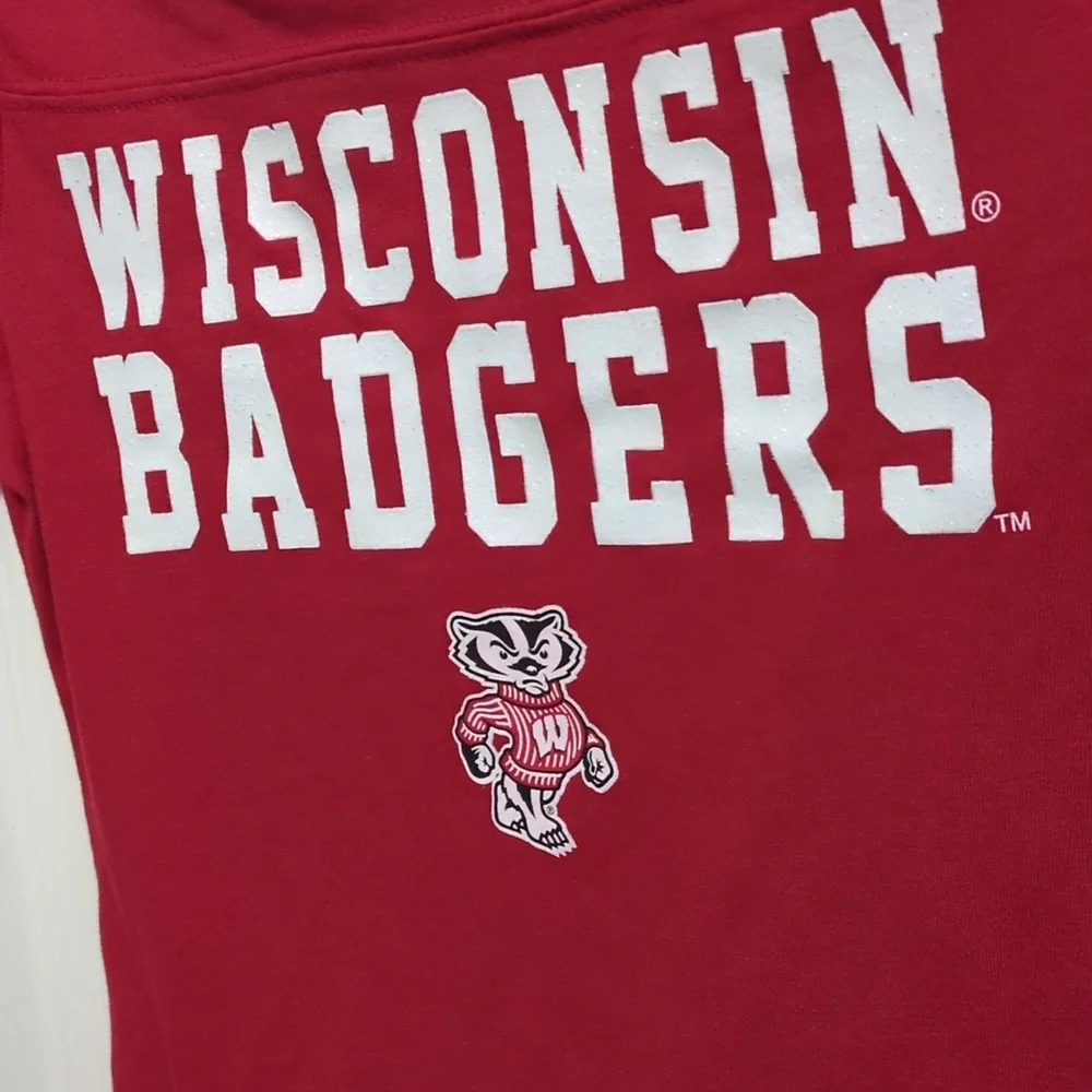 Wisconsin Badgers Football T-shirt - Picture 2 of 4